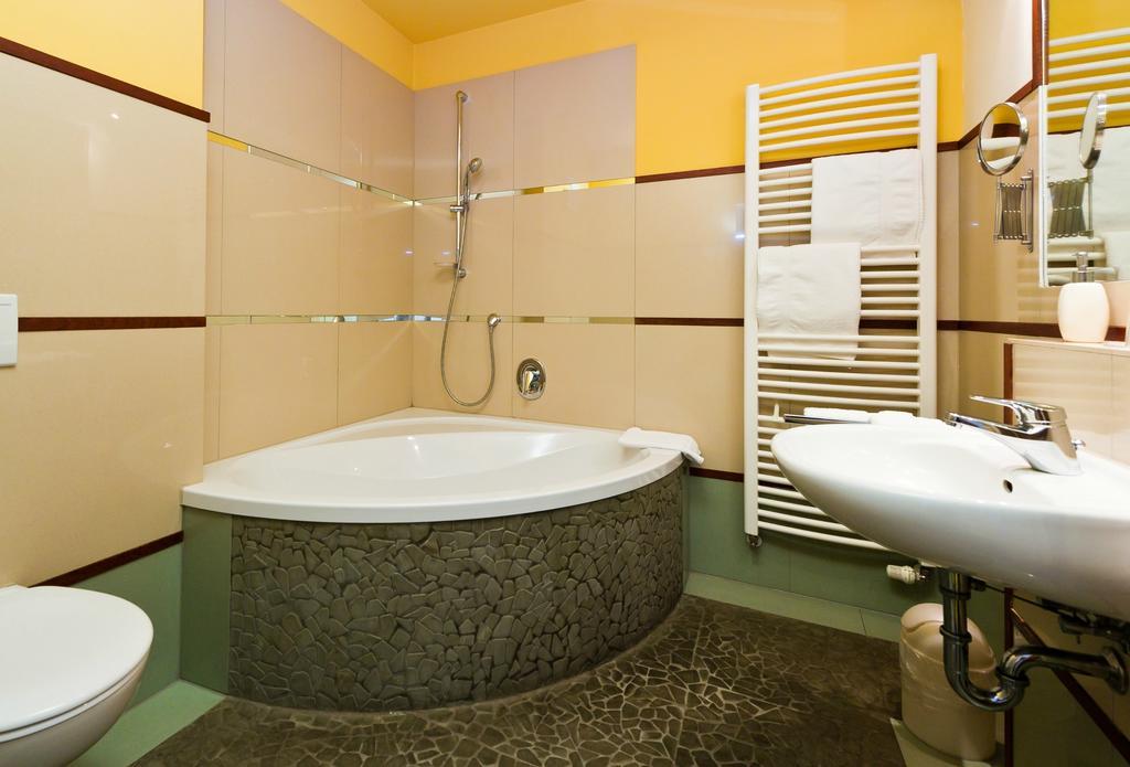 Hotel Monpti Хайделберг Стая снимка