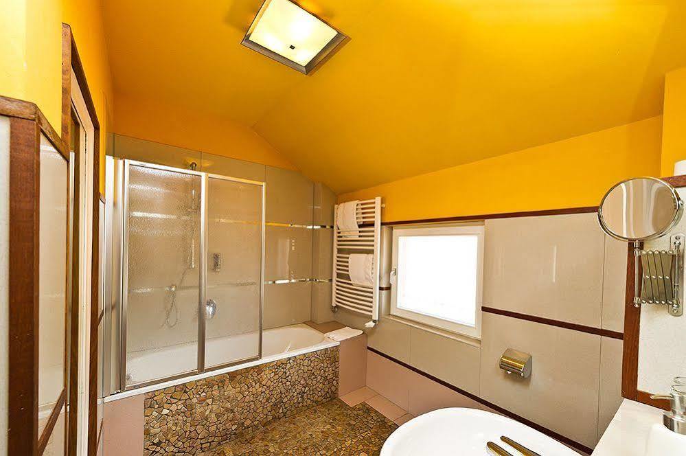 Hotel Monpti Хайделберг Екстериор снимка