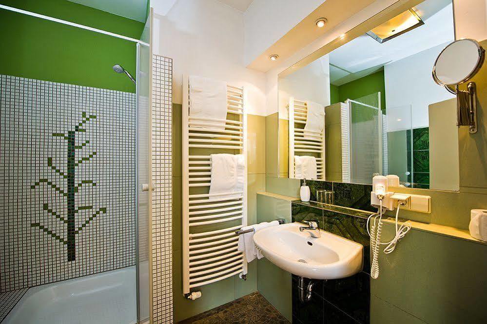 Hotel Monpti Хайделберг Екстериор снимка